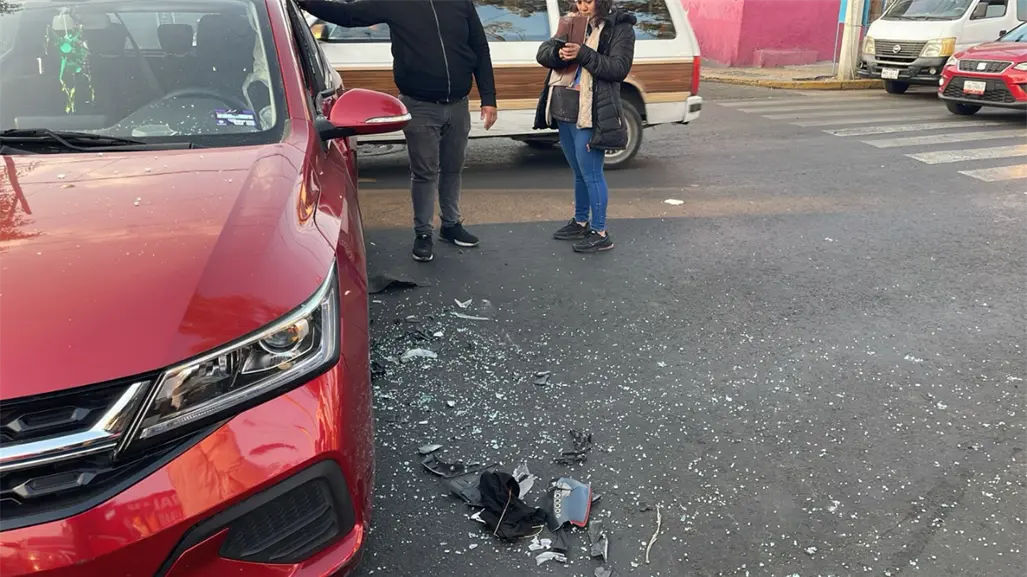 VIDEO | Motociclista queda gravemente herido tras fuerte choque en Gustavo A. Madero, CDMX