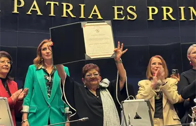 Ernestina Godoy da mensaje tras ser nombrada titular de la FGR: Mi compromiso es inquebrantable