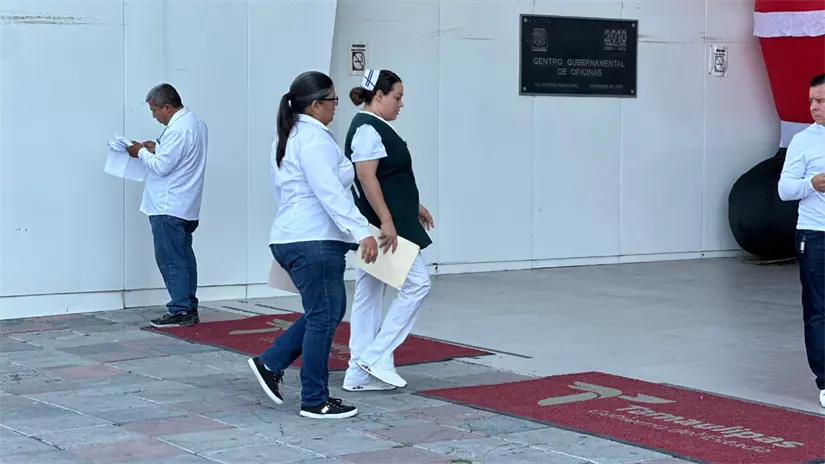 Los trabajadores de la salud exigen el pago de bono del trabajador de la salud | Foto: Daniel Espinoza