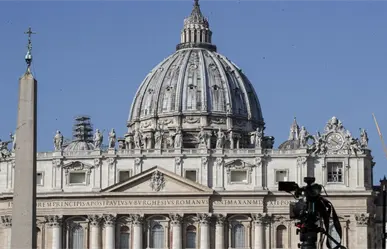 El Vaticano publica informe que limita acceso de mujeres al diaconado