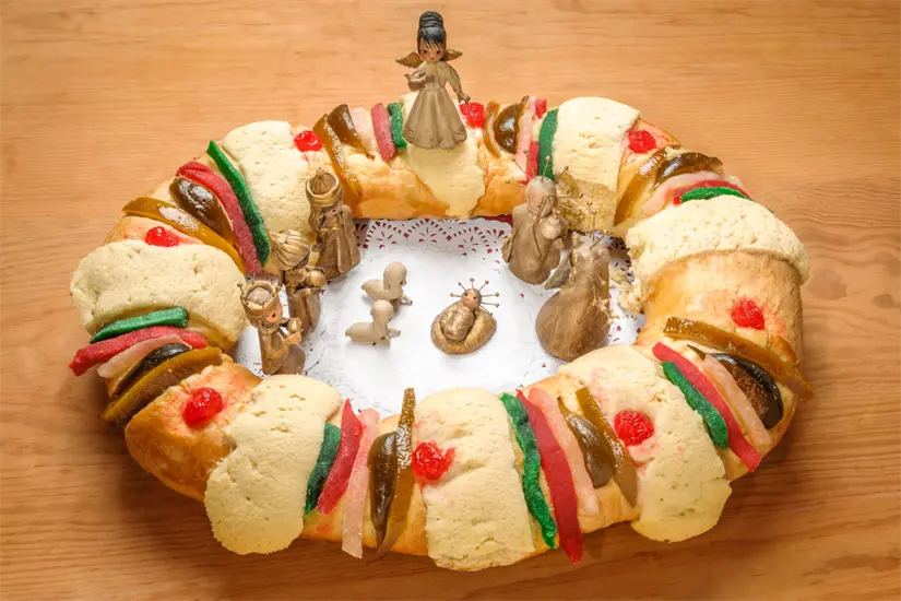imagen recuadro La tradición de las Roscas de Reyes llega temprano a Monterrey, con supermercados listos para la celebración antes de lo esperado. Foto: Canva