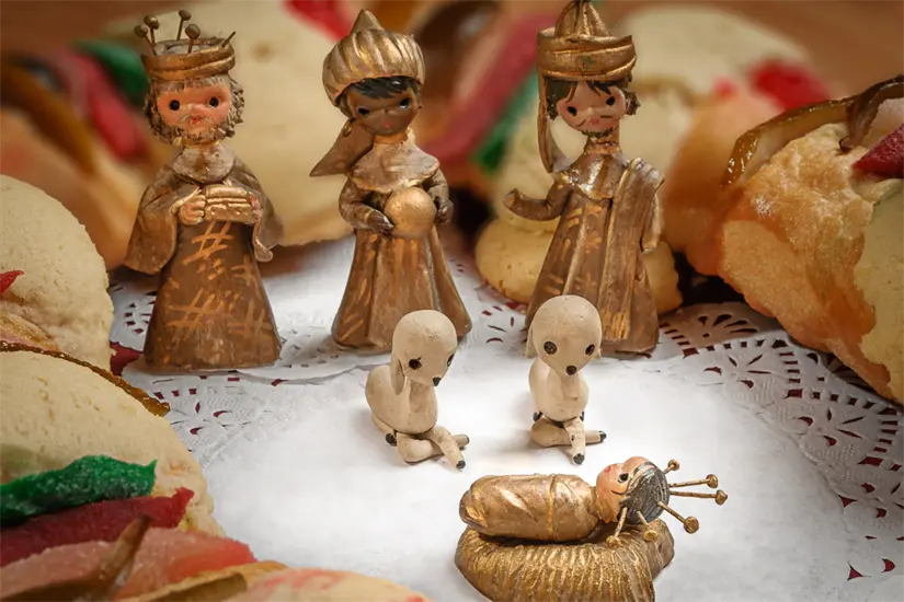 imagen recuadro La venta de Roscas de Reyes comienza antes de lo habitual en Monterrey, sorprendiendo a los consumidores este año. Foto: Canva