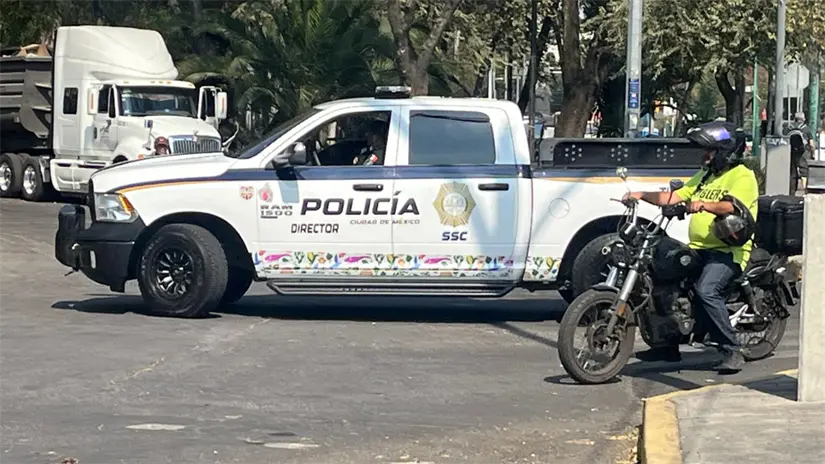 Paseo de la Reforma donde hubo tres detenidos y cuatro policías lesionados en la CDMX. Foto: Luis Antonio Alfaro 