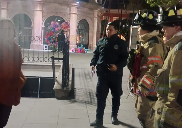 Turistas de San Luis Potos&iacute; se quedaron encerrados en el T&uacute;nel de Miner&iacute;a