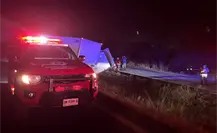 Volcadura de tráiler en Carretera Nacional desata fuerte tráfico detenido rumbo a Monterrey