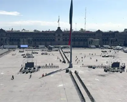Calles del Zócalo CDMX son bloqueadas con barricadas de concreto por el siete aniversario de la 4T