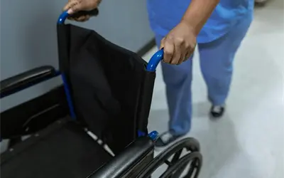 Mapeo ciudadano revela 100 barreras para personas con discapacidad en Mérida