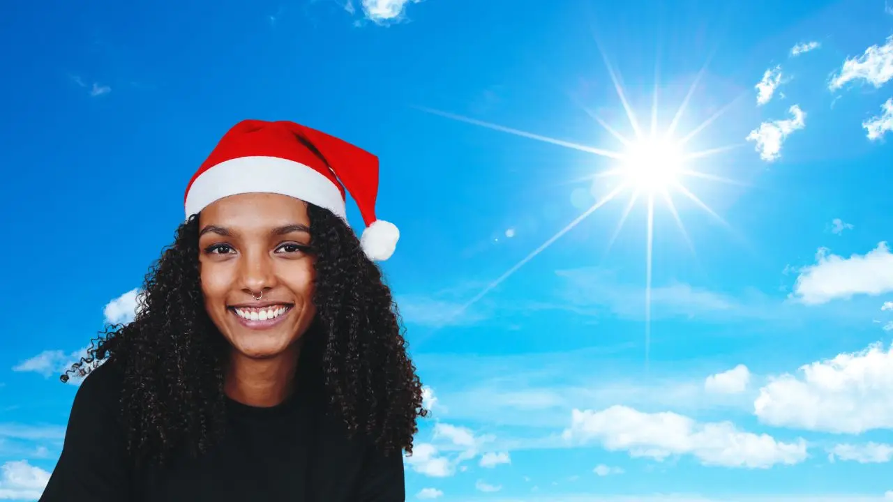 Al fondo aspecto del ambiente soleado que prevalecerá este viernes en Yucatán.- Fuente Canva