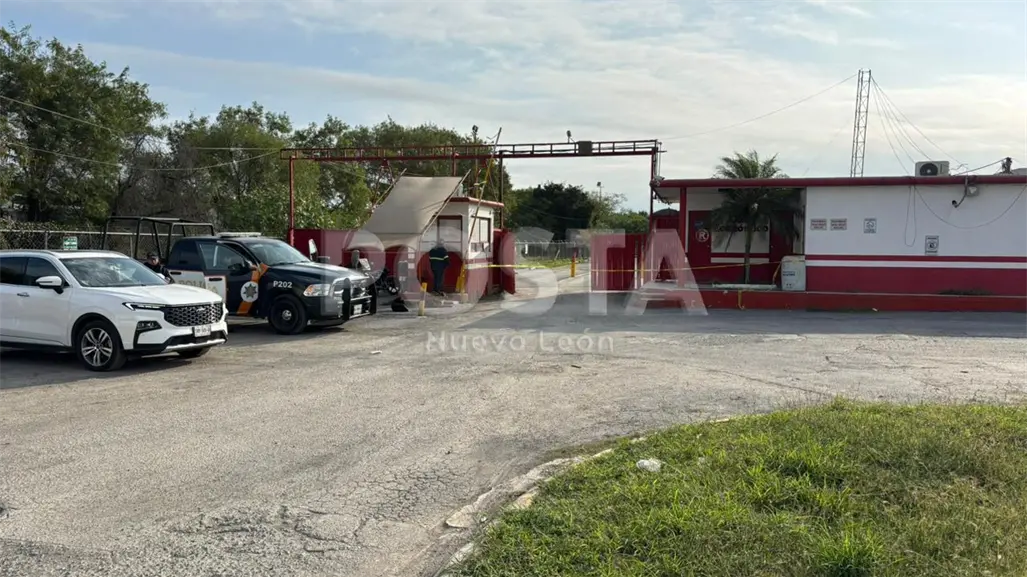 Delincuentes disparan dentro de gasera en Guadalupe y huyen con vehículo robado