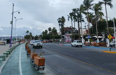Así opinan los paceños sobre las maceteras móviles en el Malecón de La Paz