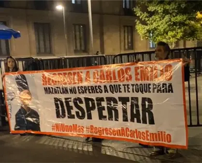 Mamá de Carlos Emilio lleva la lucha por su búsqueda al Palacio Nacional