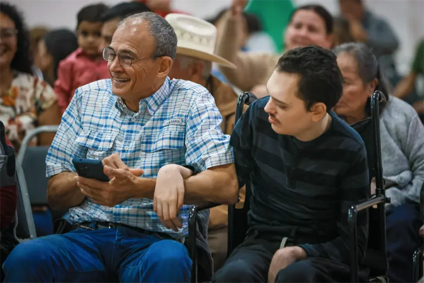imagen recuadro El anuncio se realizó durante la Posada DIF Navidad Mágica de Neuro-Inclusión. Foto: Gobierno de Santiago.