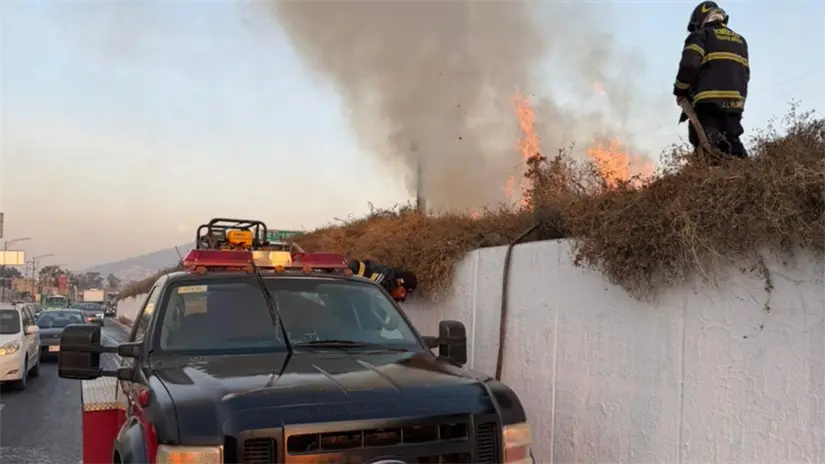 imagen recuadro Incendio en la alcaldía Gustavo A. Madero | Foto: Ramón Ramírez
