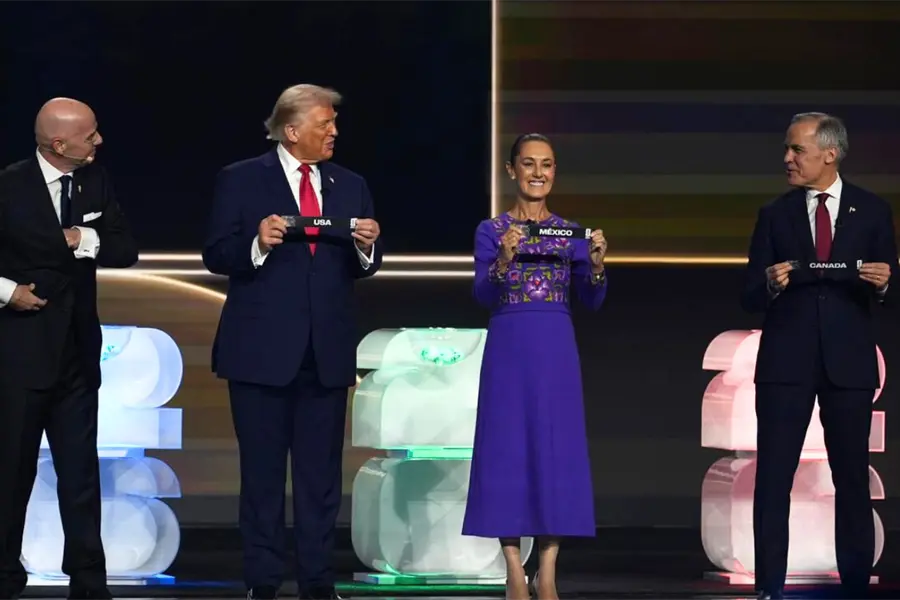 Claudia Sheinbaum resalta trabajo de mexicanos y tradición durante sorteo del Mundial 2026