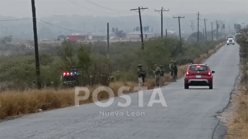 Encuentran cuerpo dentro de un auto en carretera a García