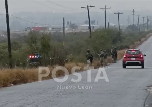 Encuentran cuerpo dentro de un auto en carretera a García