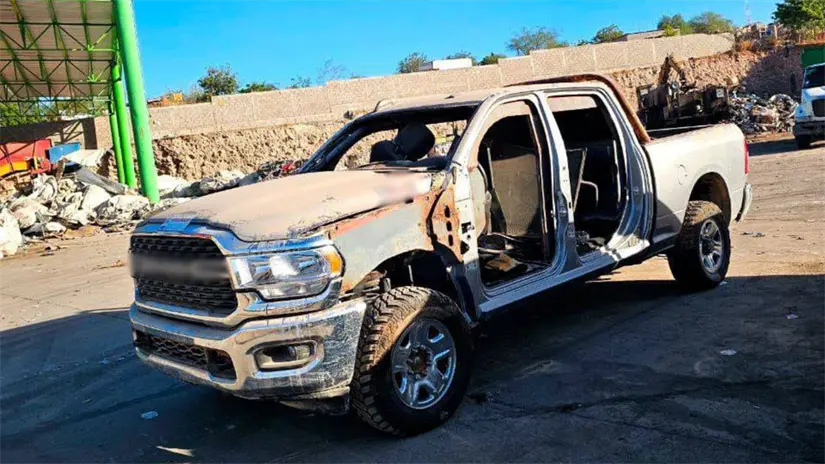 imagen recuadro Vehículo con blindaje artesanal asegurado por la FGR durante una investigación federal, previo a su destrucción en Baja California Sur. Foto: Fiscalía General de la República
