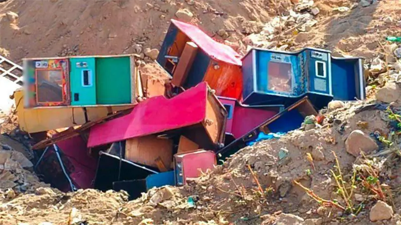 imagen recuadro Máquinas tragamonedas aseguradas en operativos de Baja California Sur fueron depositadas en una fosa para su eliminación definitiva. Foto: Fiscalía General de la República