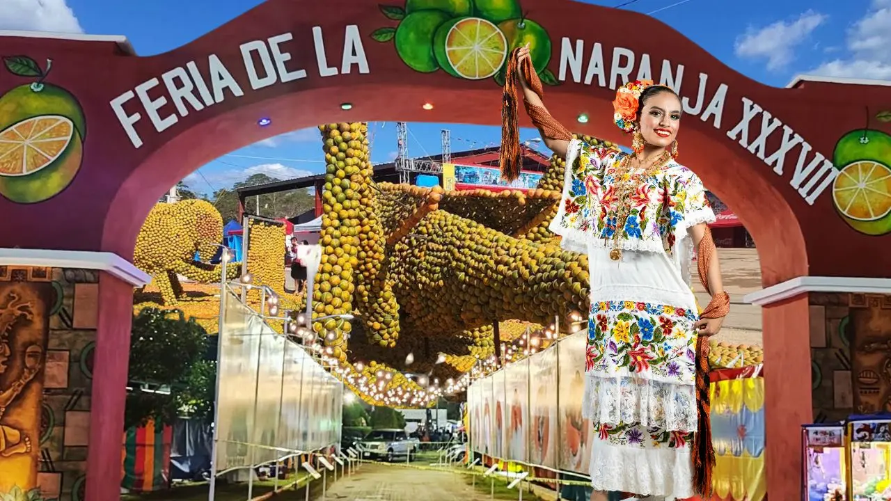 Al fondo, aspecto de las esculturas que se levantan con motivo de la Feria de la Naranja que se realiza cada año en la localidad de Oxkutzcab.- Fuente Géner Pavía Gamboa y Canva