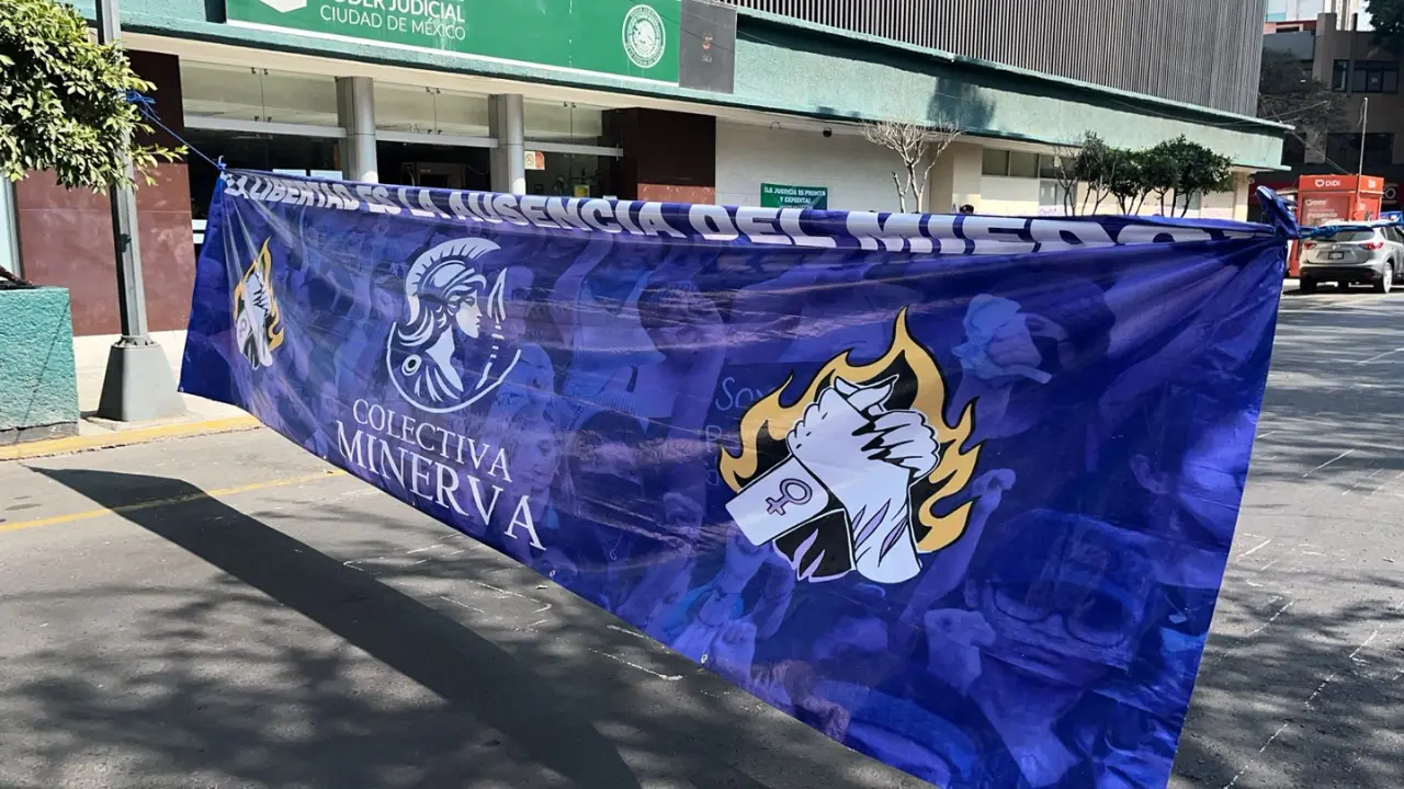 Día a día diversas personas se concentran en puntos de la capital mexicana para exigir algunas peticiones. Foto: Luis Antonio Alfaro