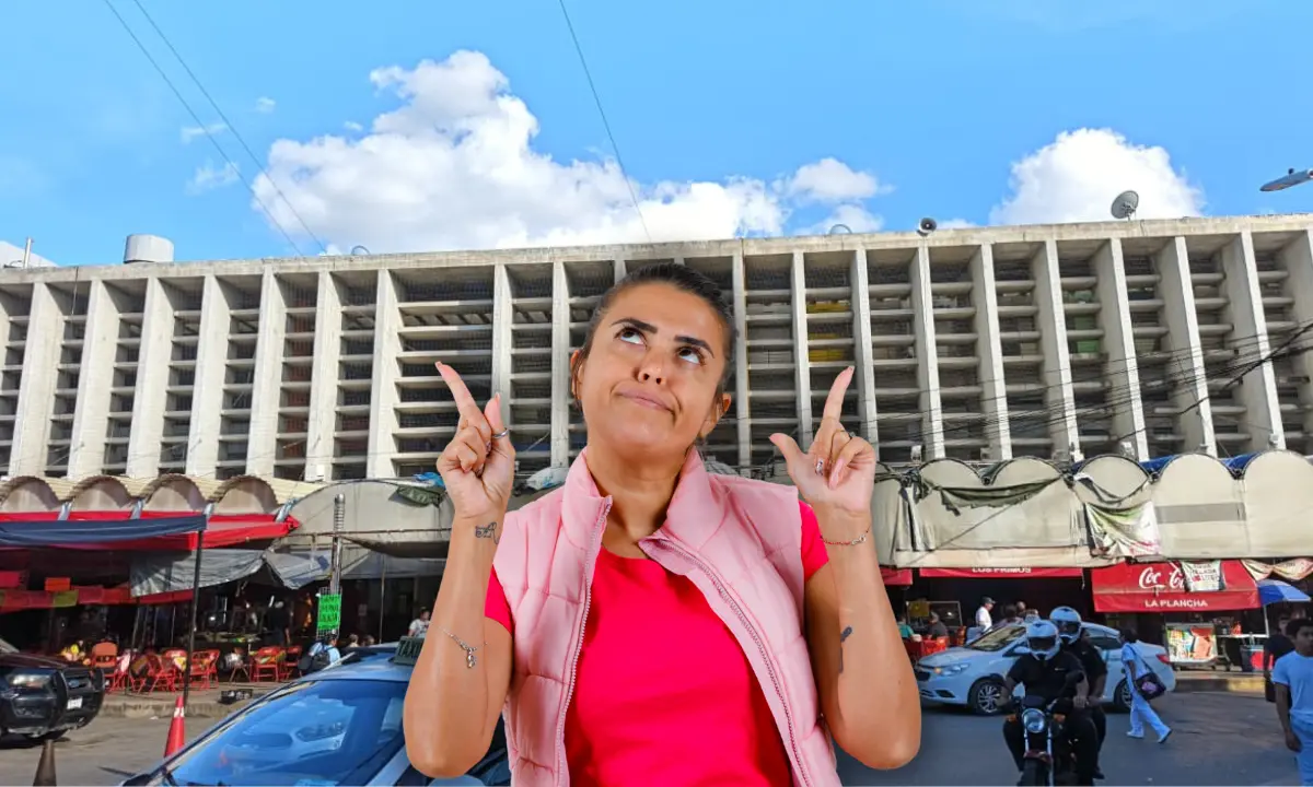 El mercado de San Benito en Mérida cuenta con tres niveles, pero con poca actividad comercial Foto: Christian Espadas/Canva