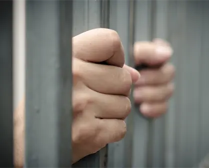 Mujer en Piedras Negras recibe sentencia de 4 años de cárcel por posesión de cristal