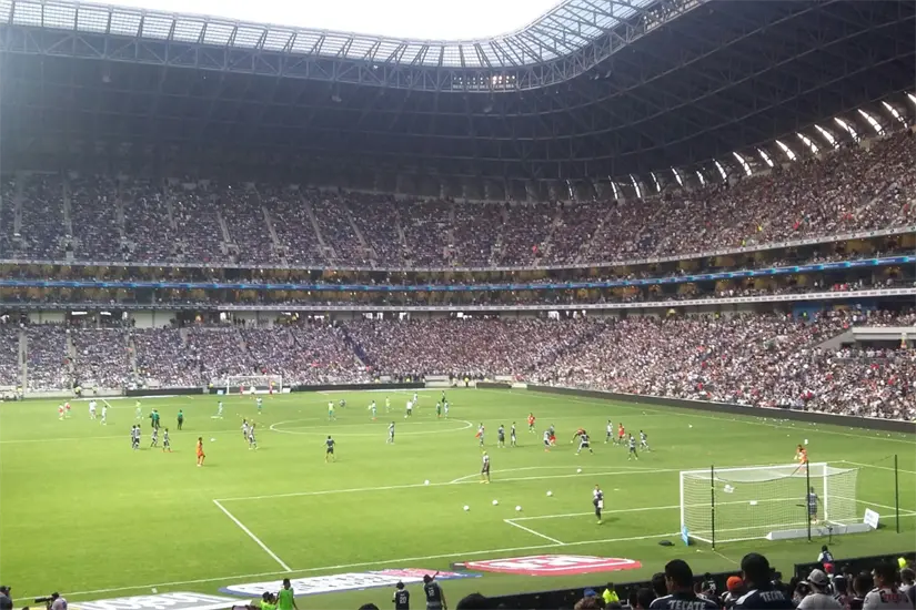 Vista desde el interior del estadio BBVA en la ciudad de Monterrey. Foto: Wikipedia