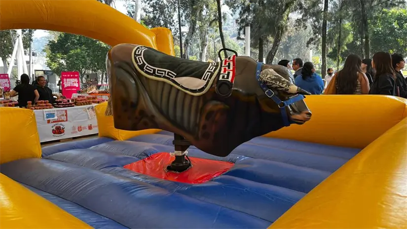 imagen recuadro Música en vivo, folclor y hasta un toro mecánico son parte de las actividades gratuitas. Foto: Laura Ávila