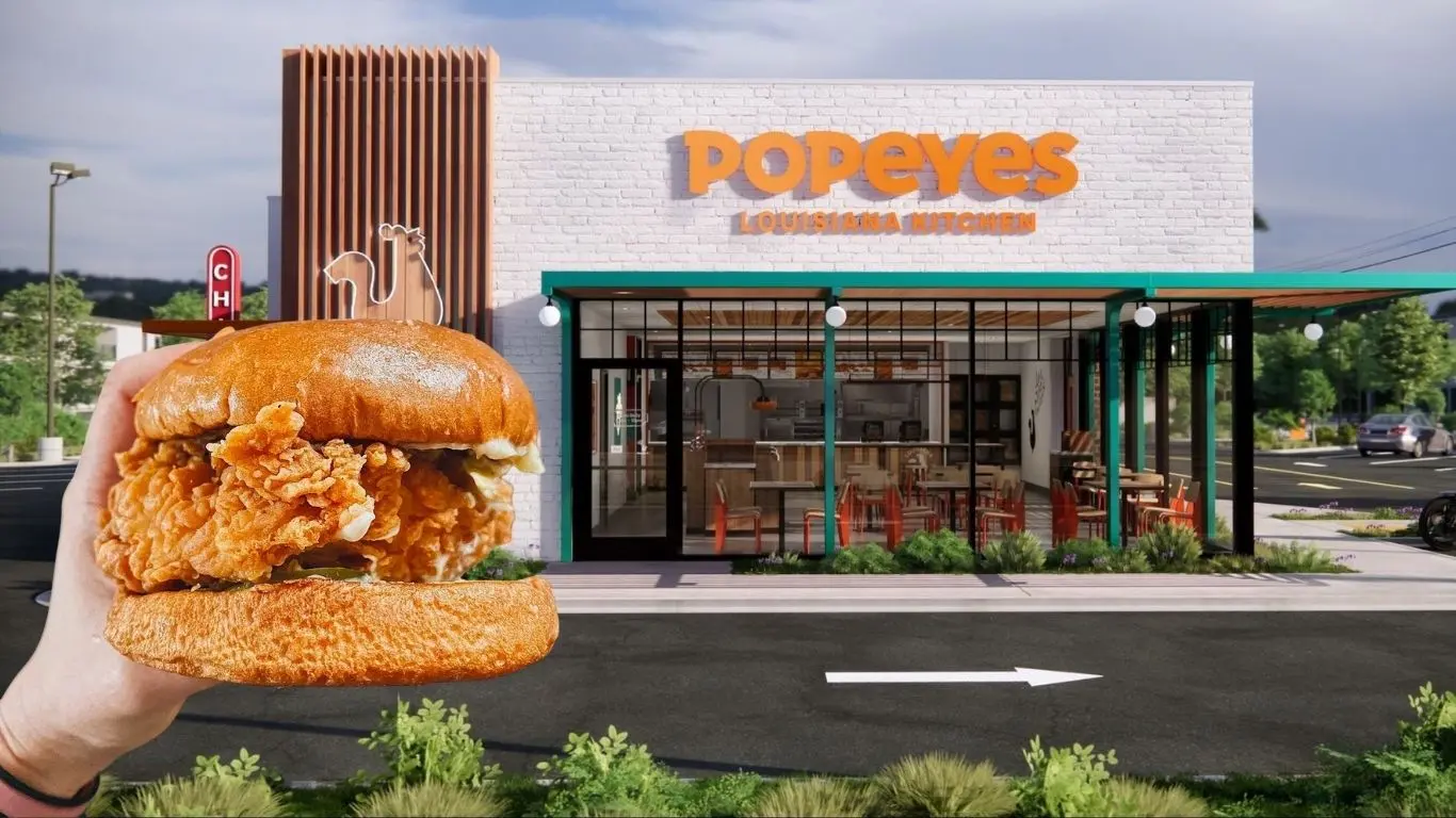 Descubre los avances de la supuesta nueva sucursal de Popeyes en mid. Foto: Yucatán Magazine / Canva Popeyes