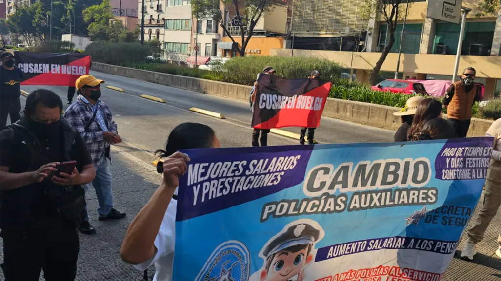 VIDEO | Policías auxiliares del Edomex protestan en CDMX: exigen mejores salarios y prestaciones