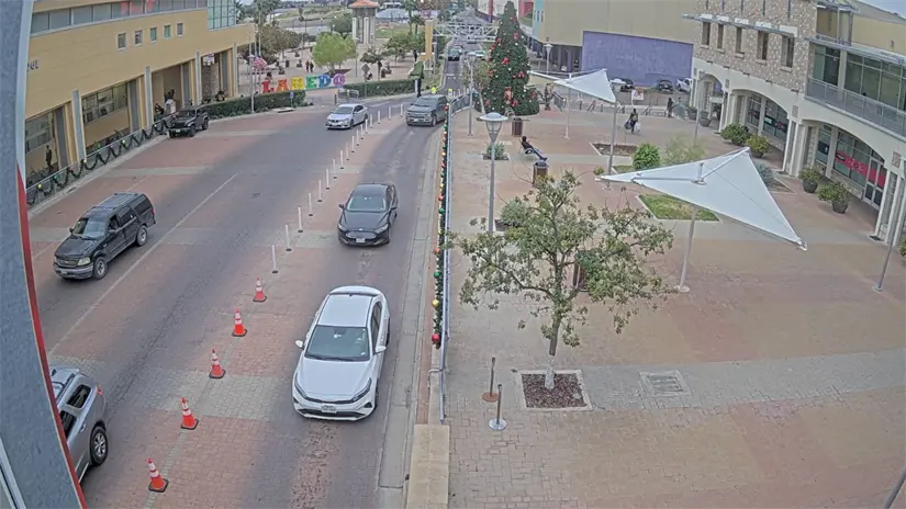 El tener una franquicia ayuda a prevenir multas, decomisos y retrasos en los cruces | Foto: Cámaras puentes internacionales de Nuevo Laredo y Texas