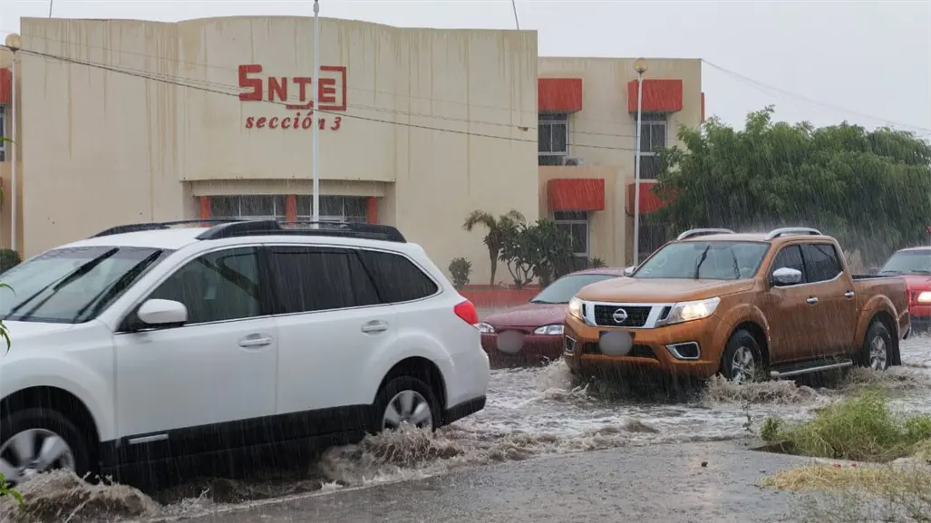 Protección Civil prevé más lluvias en La Paz y Los Cabos; temperaturas bajarán a 20°C