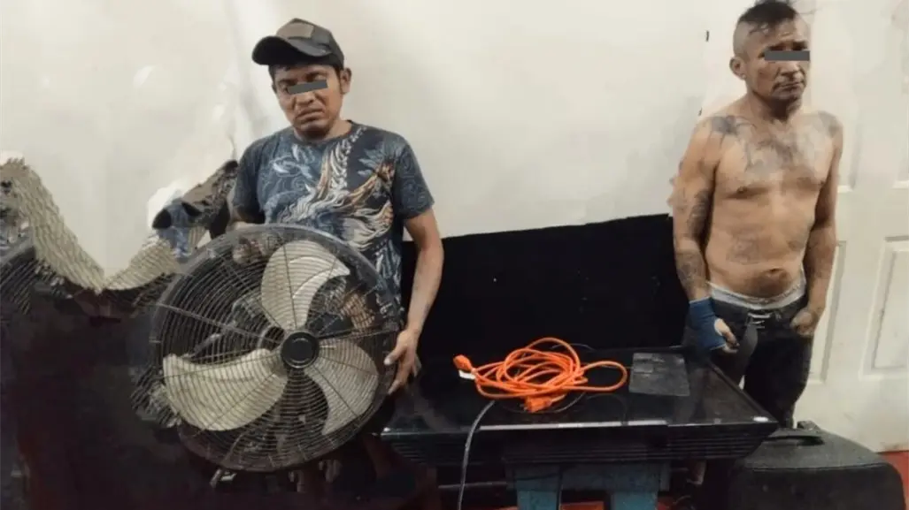 Robo en Umán: policía municipal recupera pantalla y bocinas y captura a dos presuntos ladrones