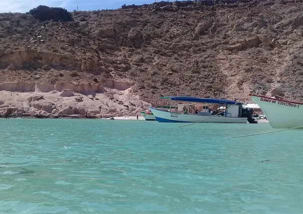 Ensenada Grande, la playa de Espíritu Santo que enamora por su aguas cristalinas