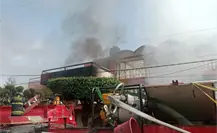 Fuerte estruendo en la GAM: incendio y posible explosión de gas movilizan a servicios de emergencia Fuerte estruendo en la GAM: incendio y posible explosión de gas movilizan a servicios de emergencia