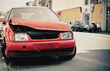 Retiran autos abandonados y liberan banquetas y vialidades en Edomex