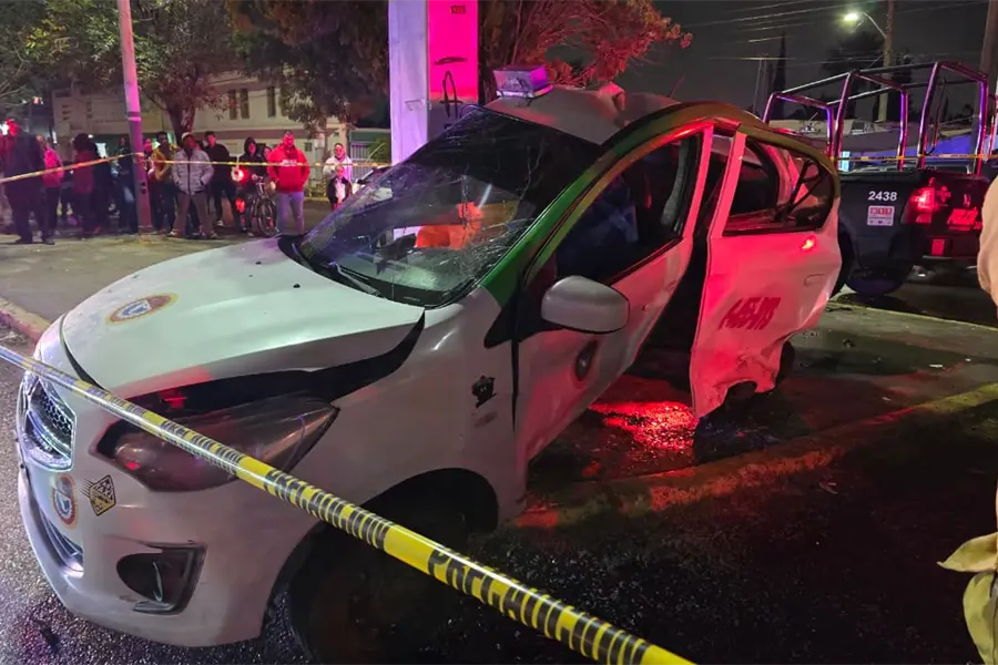 FOTOS | Muere taxista en impresionante choque al sur de Durango