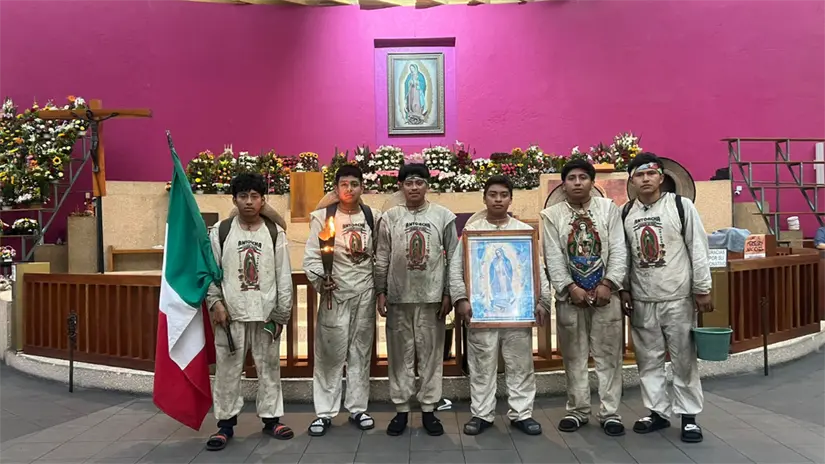 imagen recuadro Cansados, pero impulsados por su profunda devoción |FOTO: Hijos de la Guadalupana - Facebook |