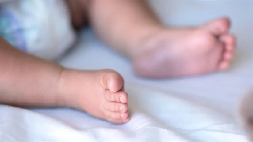 Al llegar a la unidad medica, la bebé presentó lesiones |FOTO: Imagen ilustrativa- Canva |