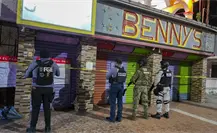 Múltiples cateos en Quintana Roo dejan ocho detenidos y drogas aseguradas Múltiples cateos en Quintana Roo dejan ocho detenidos y drogas aseguradas