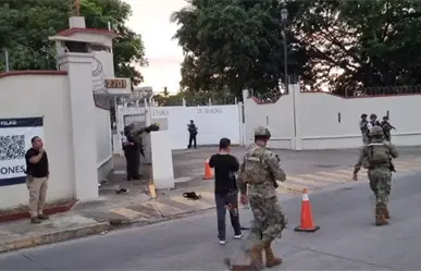 Hombre armado amenaza a marinos en Puerto Vallarta y es neutralizado frente a la Zona Naval