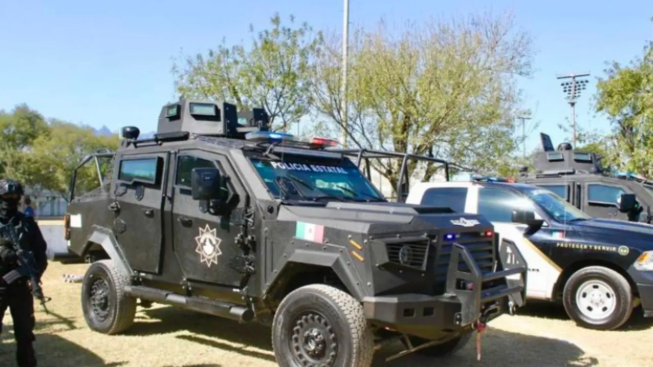 Unidades de Fuerza Civil y policía municipal.