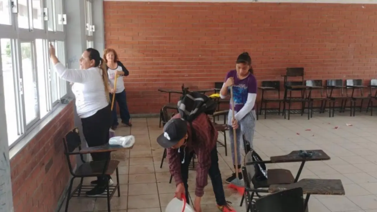 Los directivos podrán resguardar equipos como computadoras, proyectores, bocinas, televisiones, impresoras y copiadoras, entre otros artículos clave para el funcionamiento académico./ Foto: coahuila.gob.mx