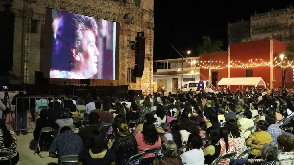 Tizimín festeja con la voz de Juan Gabriel la clausura del Otoño Cultural 2025