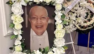 Eduardo Manzano se despide entre aplausos y flores blancas: VIDEO