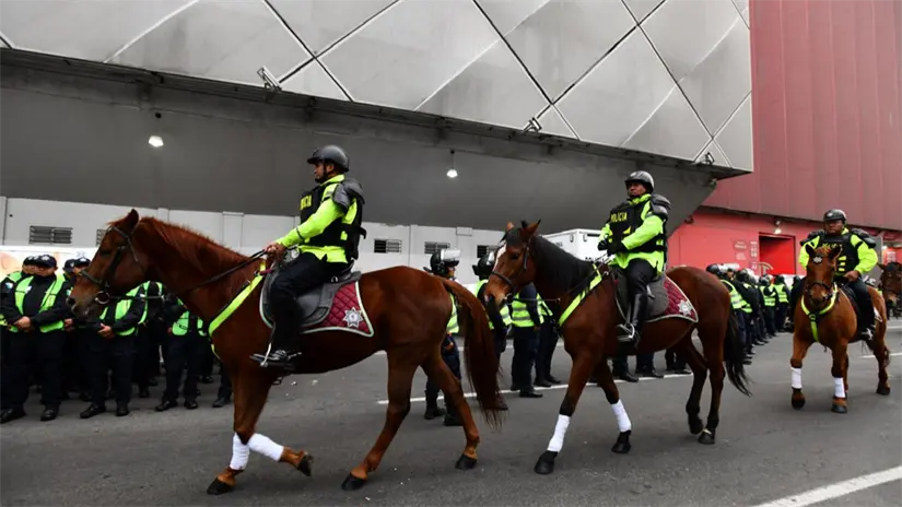 imagen recuadro Despliegue de autoridades en Toluca por partido de futbol. Foto: SSEM