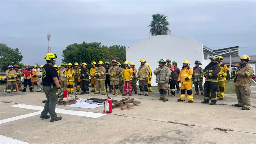 imagen recuadro PC Tamaulipas fortalece a bomberos y rescatistas con curso de extracción vehicular. FOTO | Gobierno de Tamaulipas