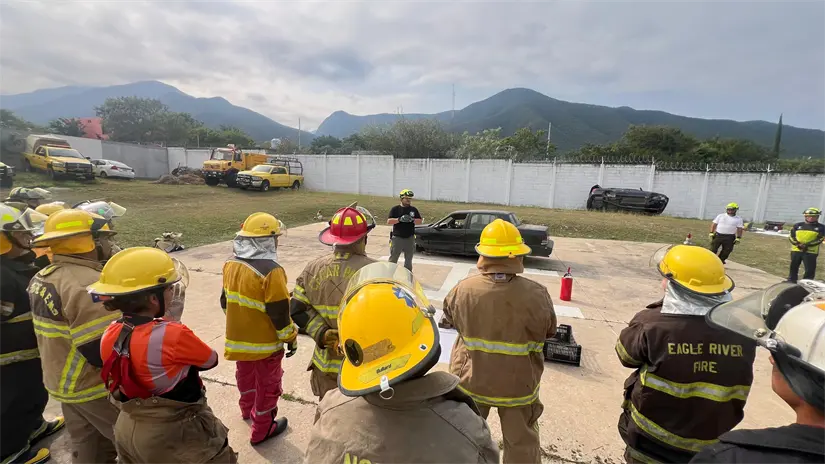 imagen recuadro PC Tamaulipas fortalece a bomberos y rescatistas con curso de extracción vehicular. FOTO | Gobierno de Tamaulipas