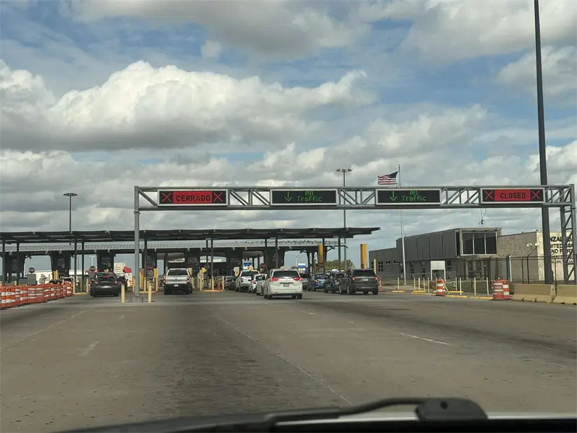 Evita multas conoce el máximo de efectivo permitido en puentes internacionales a EU. FOTO | POSTA