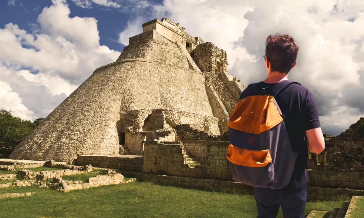 Pirámide del Adivino en la zona arqueológica de Uxmal en Chichén Itzá Foto: Yucatán Turismo/Canva
